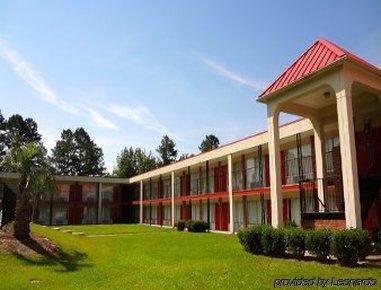 Palmetto Inn By Magnuson Worldwide Manning Exterior photo